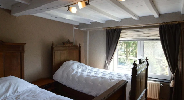 Cottage With Covered Swimming Pool, in a Quiet Location, Less Than 10km From La Roche
