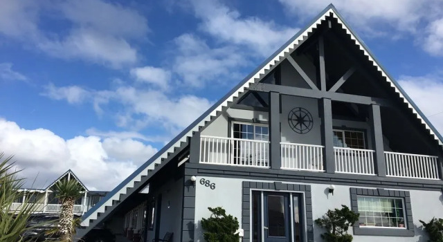 Oasis Motel