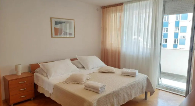 Апартаменты Sunny Apartment