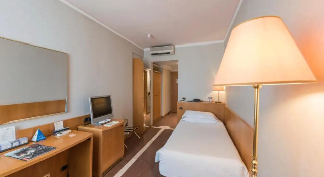 Одноместный номер Classic Caesars Hotel
