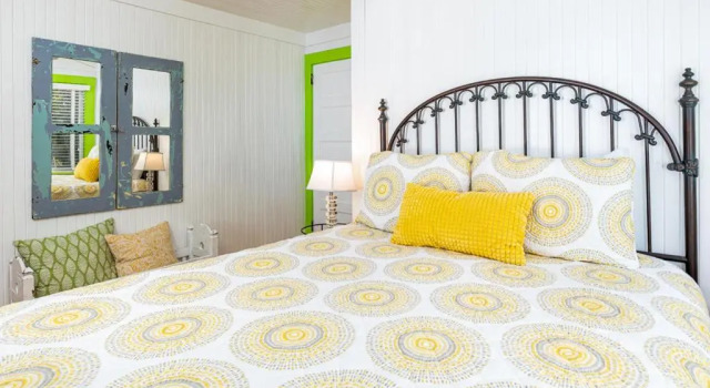 Guiding Light Cottage by Tybee Vacation Rentals