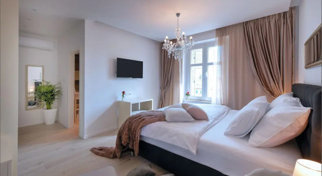 Via Porto Rooms