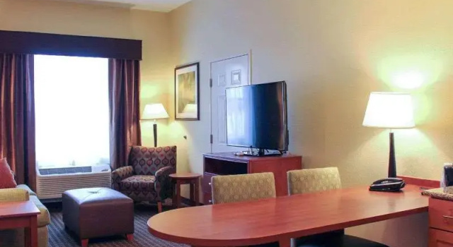 Четырёхместный люкс MainStay Suites Tioga