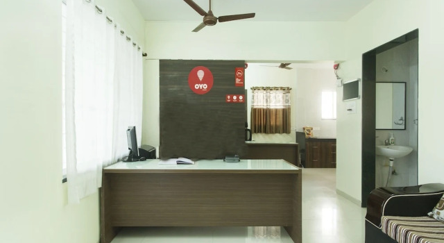 OYO 10221 Hotel E Serai