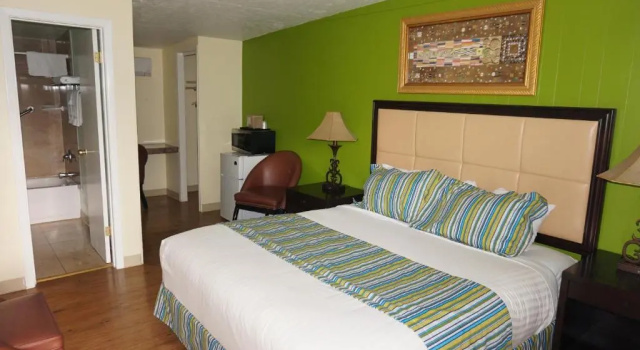 Люкс Deluxe Eagle Crater Lake Inn