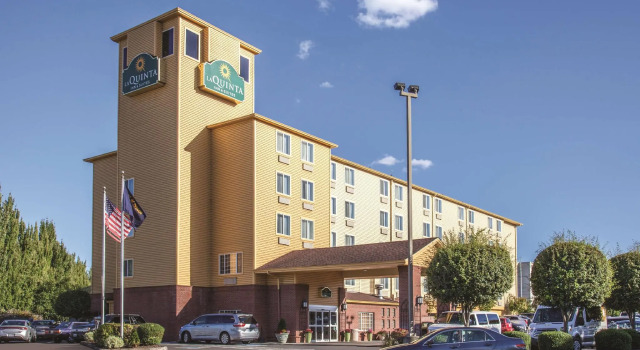 Люкс Disability Access La Quinta by Wyndham Portland Airport