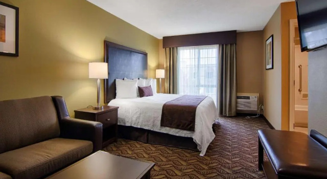 Номер Standard с балконом Best Western Plus Grand Manor Inn