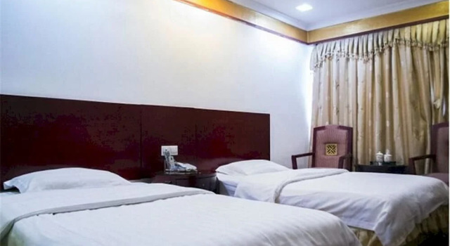 Baojiang Yingbin Hotel, Boek Hotel Hotels in Guangdong met parkeren, Parkeren