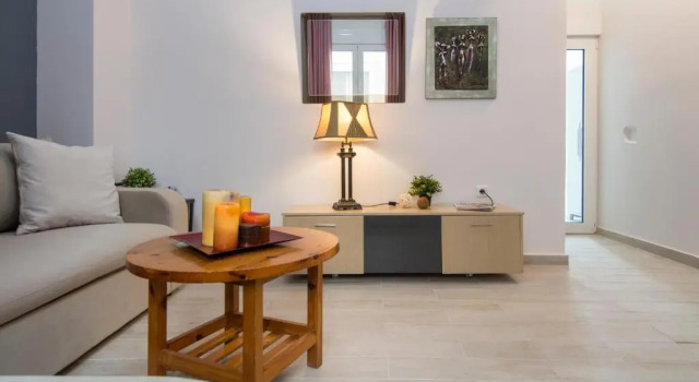 Comfy 1BD apt next to the Court of Athens