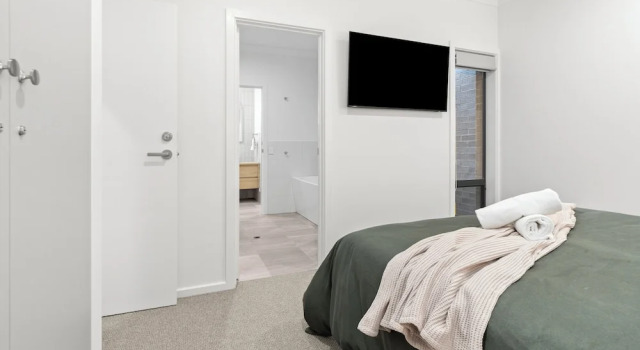 Вилла с 4 комнатами Renmark River Villas and Boats & Bedzzz