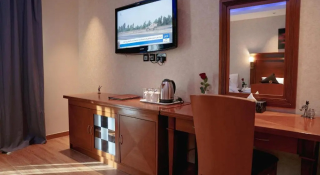 Номер Deluxe Raha Grand Hotel