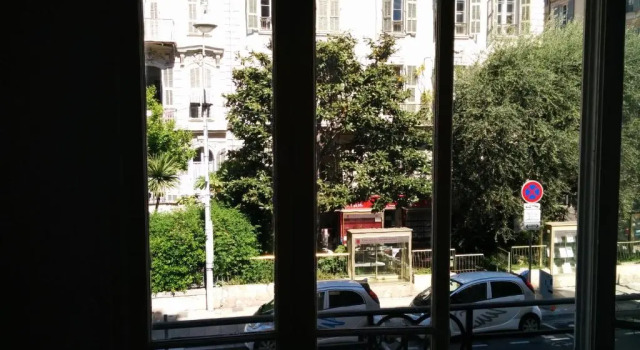 Appartement Cocooning Avec Terrasse Au Calme Quartier Les Musiciens Mer a 7 Minutes a Pieds, Забронировать Апартаменты/квартира Ницца Приморские Альпы, рядом с Набережная Соединенных Штатов