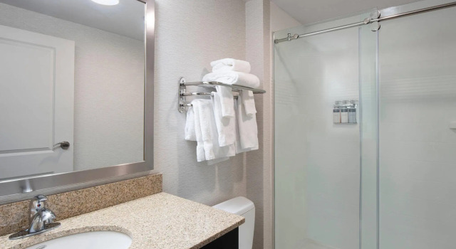 Двухместный люкс c 1 комнатой TownePlace Suites Providence North Kingstown