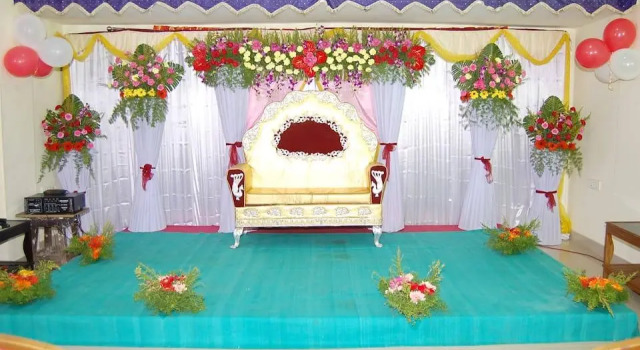Brundavanam, Book Hotel Tenali 