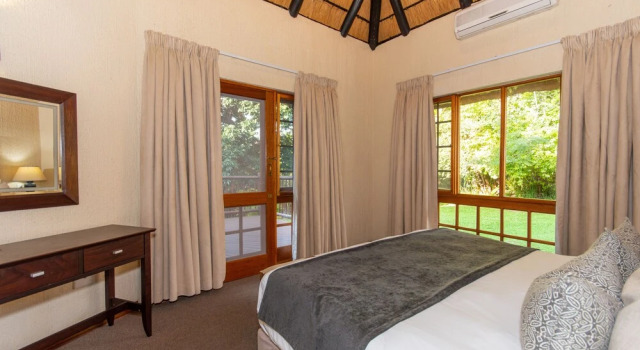 Kruger Park Lodge Unit No. 254, Забронировать Замок Отели Хейзивью с парковкой, рядом с Kruger Park Lodge Golf Club, Парковка