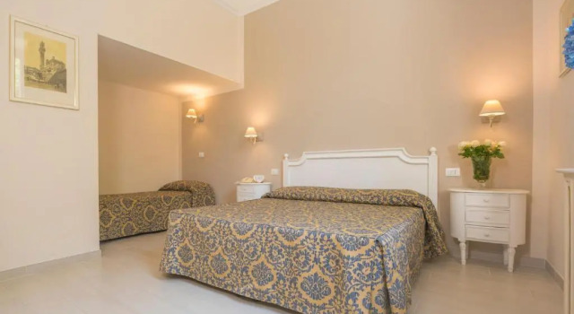 Трёхместный номер Standard с видом на сад Grand Hotel Villa Parisi