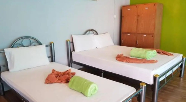 Трёхместный номер Standard с балконом Zone6 Coworking Beach Apartment