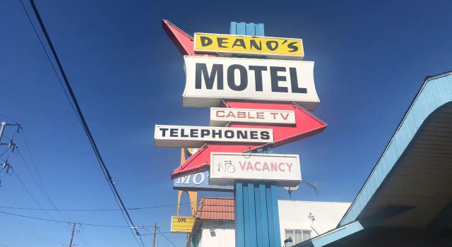 Deano's Motel