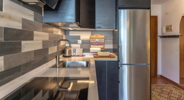 Апартаменты N&A Myramar 1BDR Recently Renovated Penthouse