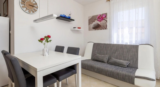 Beautiful Apartment in Povljana With Wifi and 2 Bedrooms, Rezerwuj Apartament Povljana 