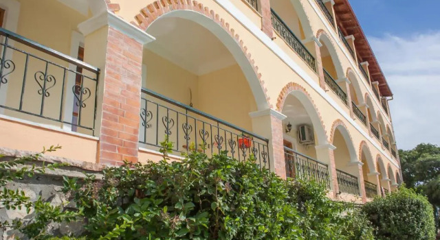 Студия Apart-Hotel Llazari