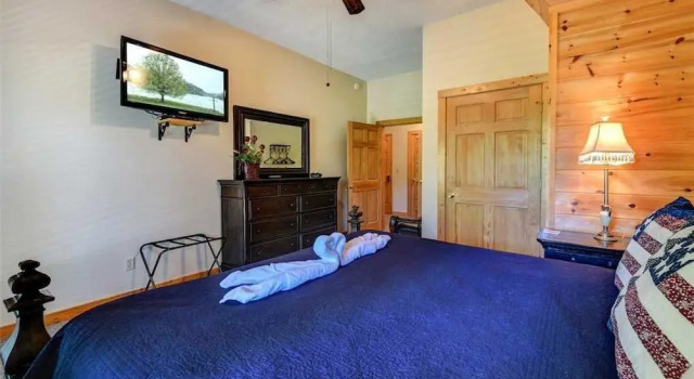 American Heritage 4 Bedroom Home with Mountain View, Забронировать Отель Отели Гатлинберг с бассейном, Бассейн