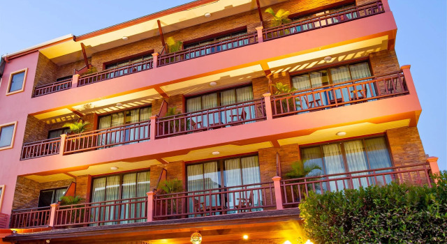 Orchid Garden Hotel Patong, Забронировать Отель Отели Патонг-Бич с парковкой, Парковка