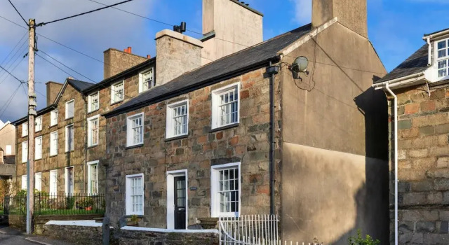 Коттедж Cottage With hot tub in Llan Ffestiniog, No Deposit