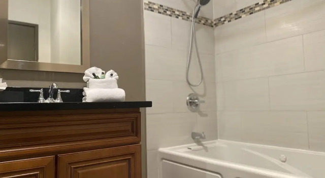 Четырёхместный номер Deluxe Redac Gateway Hotel Torrance