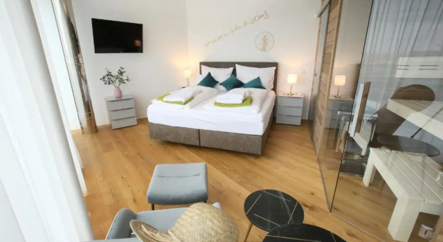 Seehaus Lakeside - Am Hafen, Book Hotel Neusiedl am See 