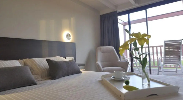 Cabanas Da Barcela, Book Vacation Home Cottages in Galicia, Cottage