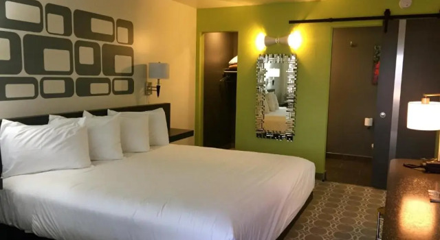 Люкс University Inn ASU/Tempe