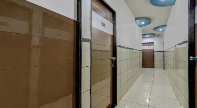 The Hotel by OYO Rooms, Varaa Hotelli Gurgaon 