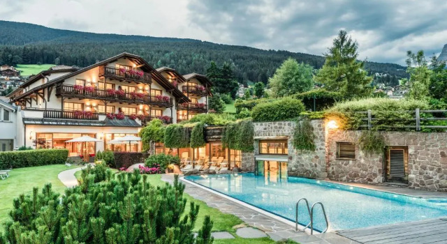 Hotel Angelo Engel, Забронировать Отель Отели Ортизеи 4 звезды, 4*