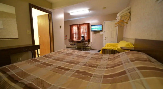 Номер Deluxe Totem Motel