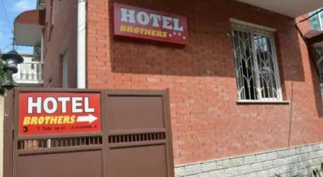 Hotel Brothers, Rezervovat Hotel Hotely v Imereti s parkováním, Parkování