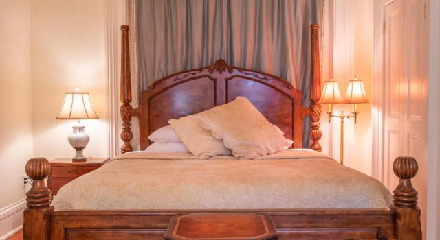 Люкс Deluxe Justine Inn Savannah