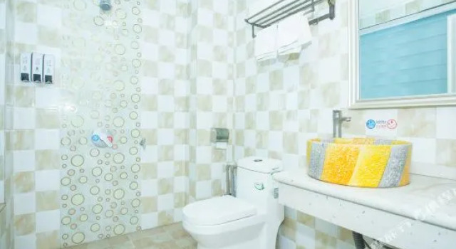 Jinfenglou Hostel, Rezerwuj Hostel Wuhu Anhui