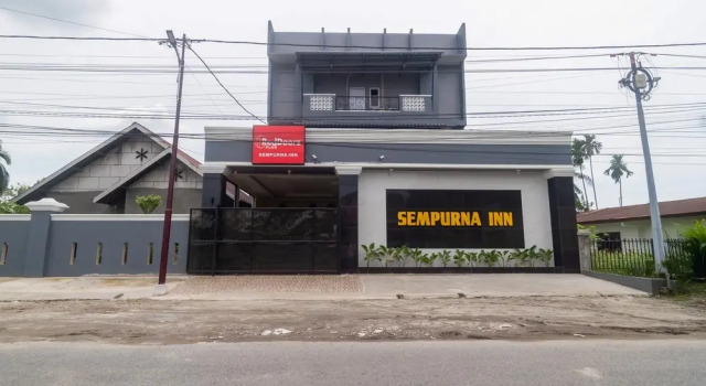 RedDoorz Plus @ Sempurna Inn Medan, Rezerwuj Hotel Medan Sumatra