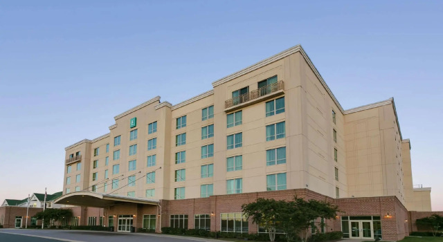 Кровать в общем номере Embassy Suites by Hilton Dulles North Loudoun