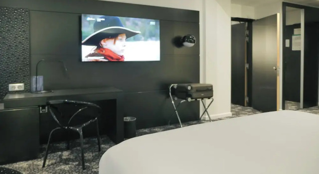 Люкс Kyriad Prestige Perpignan Centre Gare