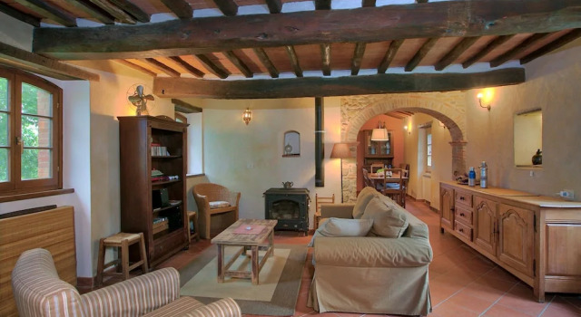 Magnificent Farmhouse in Lucignano With Swimming Pool, Book Hotel Lucignano 