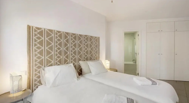 Beautiful Duplex Facing The Beach, Book Hotel Hotels in Tenerife with Parking, Parking