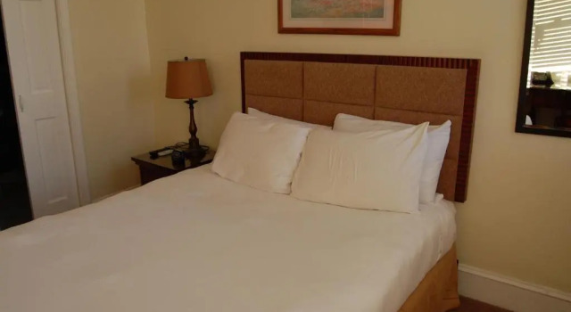 Run of House The Baron Hotel
