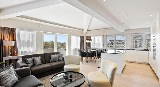 Vauxhall Bridge Road by Aeria Apartments