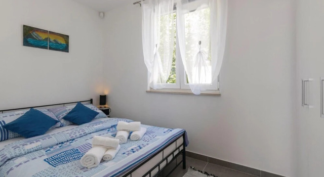 1 Bedroom Gorgeous Home In Marcana, Book Hotel Marčana Pula Region