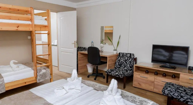 Четырёхместный номер Deluxe Hotel Napsugár