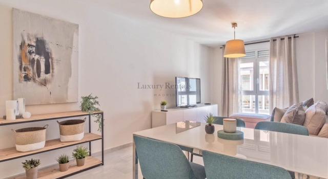 Apartment in Chueca, Забронировать Апартаменты/квартира Орталеза Мадрид, рядом с Дом-музей Лопе де Вега