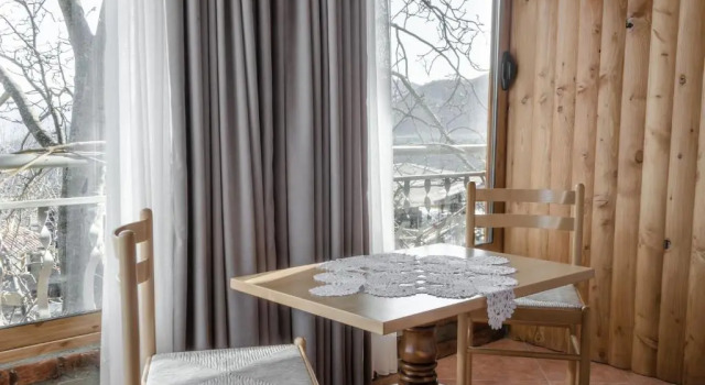 Двухместный номер Standard с видом на горы Alpeta Agrotourism & Winery - Roshnik , Berat