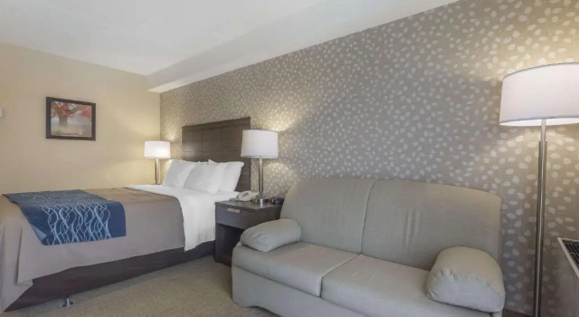 Номер Deluxe Comfort Inn